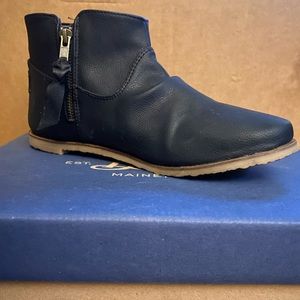 MAYA BOOTIE G.H Bass & Co. only worn once.